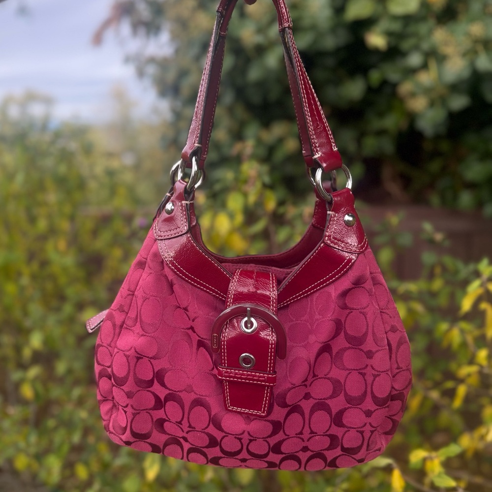 Vintage Coach Lynn SoHo Signature Canvas Cherry Red Shoulder Hobo Bag F17094 - Picture 3 of 12